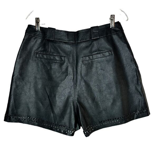 NWT Scotch & Soda Para Dice Black Shorts Faux Leather Heart Eyelet Size Medium - Picture 7 of 13